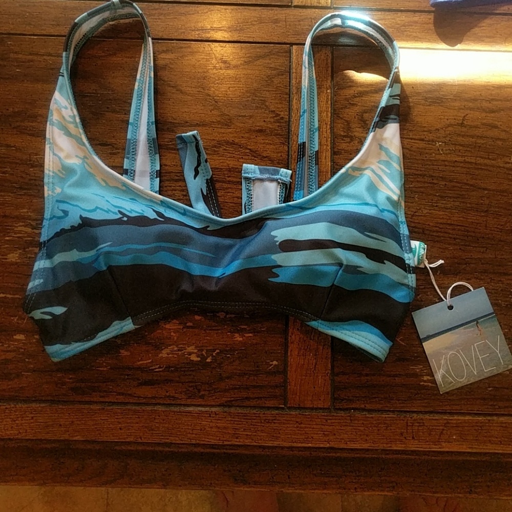 Kovey Alaia bikini top